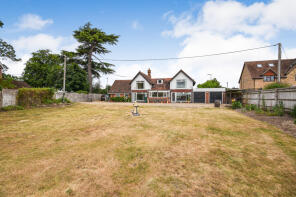 The Chestnuts, Burghfield Road, Burghfield, Reading RG30 3RD