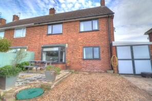 1 Cherry Trees, Crown Avenue, Holbeach St Marks, Spalding PE12 8EU