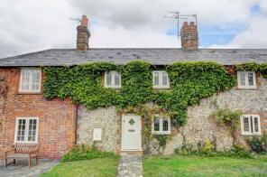 Crusty Cottage, Road Running Se Through Crowell, Crowell, Chinnor OX39 4RR