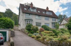 Treeshill, Main Road, Nether Padley, Hope Valley S32 2HE