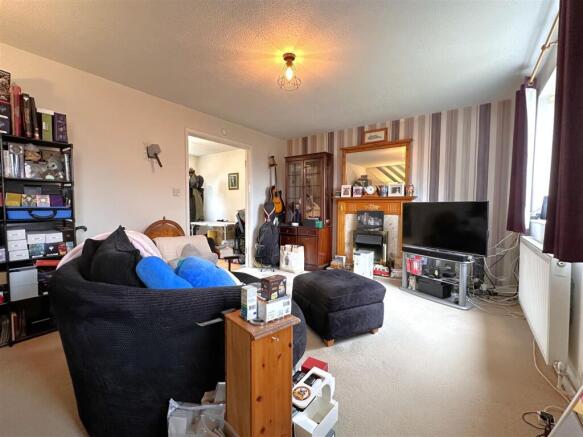 Living Area 865