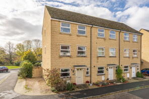 64 Apple Tree House, Avenue De Gien, Malmesbury SN16 9GY