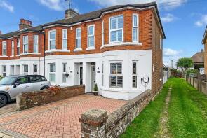 10, Manor Road, Littlehampton BN16 1QA