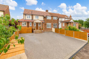 29, Clusterbolts, Hertford SG14 3ND
