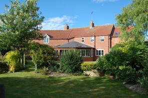 Kelby Lodge, Daggett Lane, Driffield YO25 4QS