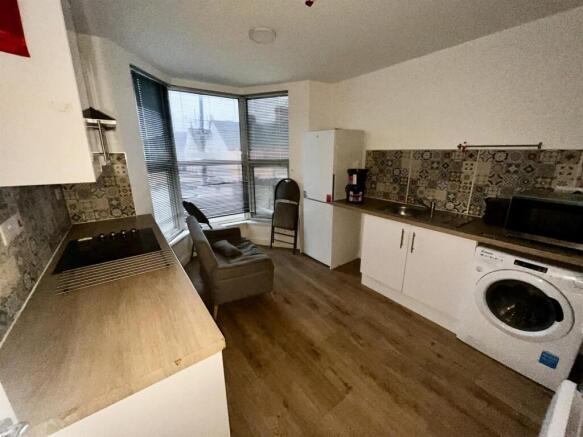 One bed flat on Crwys Road