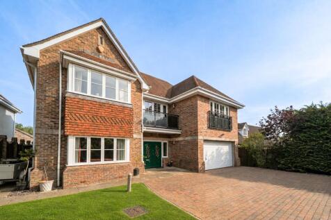 Milford Road, Lymington, SO41