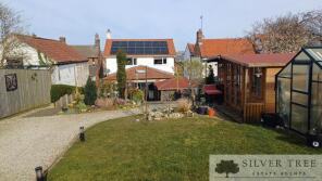 Amberley House, Main Street, Flixton, Scarborough YO11 3UB