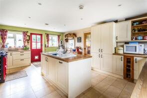 4, Broadwood Cottages, Vicarage Lane, Dorking RH5 5LW