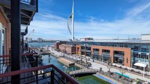 49, Brecon House The Canalside, Gunwharf Quays, Portsmouth PO1 3BP