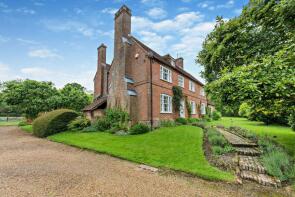 Lucas Farm, Birchgrove Road, Horsted Keynes RH17 7BL