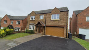 10, Howcombe Gardens, Southam CV47 8PD