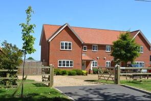 3, Marfield Cottages, Road Running North Through Kingston Lisle, Kingston Lisle, Wantage OX12 9QS