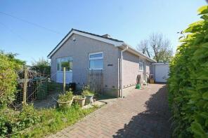 Aelwen, Stad Bryn Llwyd, Llanfaethlu, Holyhead LL65 4PH