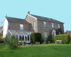 Penpentre House, Llanfihangel Tal-y-llyn, Brecon LD3 7TG