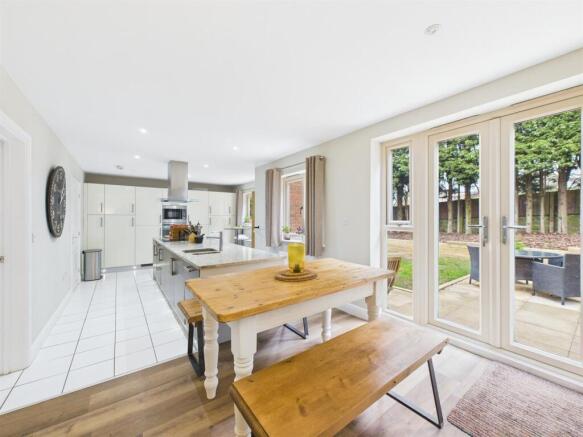Fabulous Open Plan Living Kitchen