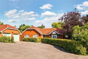 5, Maur Close, Chippenham SN15 2NJ