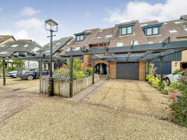 15, Astra Court, Hythe Marina Village, Southampton SO45 6DZ
