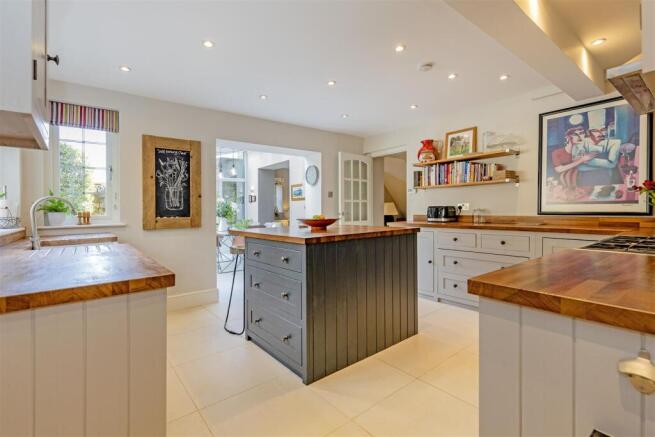 Kitchen-3.jpg