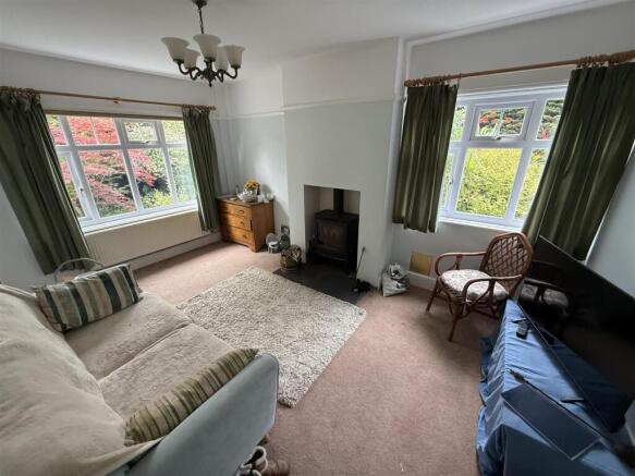Sitting room 1.JPG