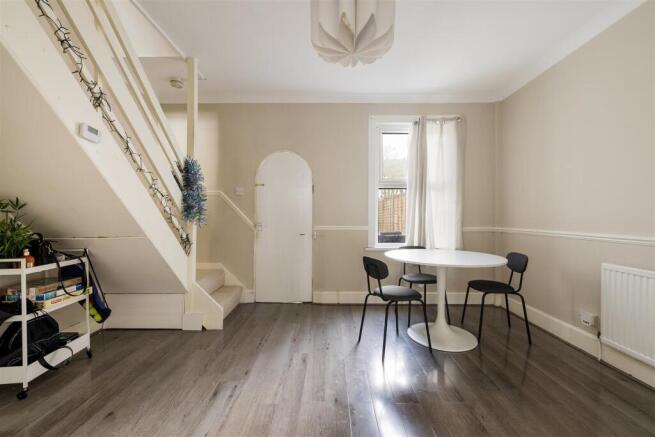 Southwell Grove Road, E11