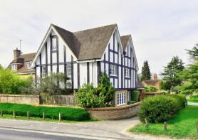 1, East Arms Place, Hurley, Maidenhead SL6 5LE