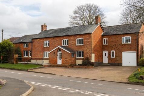 East Street, Long Buckby, NN6