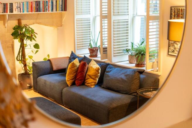 Living room 3.jpg