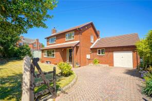 3 Rivendell, Austwood Lane, Braithwell, Rotherham S66 7AX