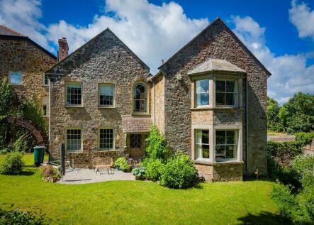 North Tawton, EX20