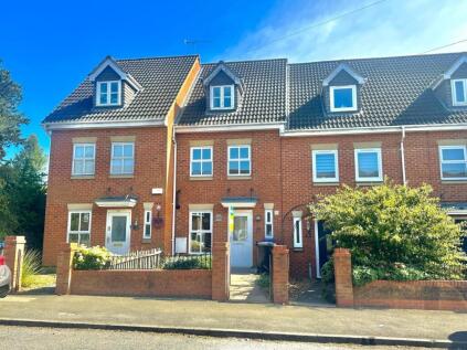 Balfour Road, Queens Park, Northampton NN2