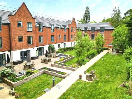 Birch Place, Dukes Ride, Crowthorne, Berkshire, RG45