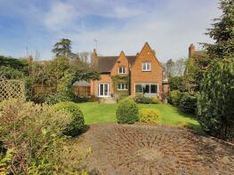 8 Homefield Cottage, Wembury Park, Lingfield RH7 6HH
