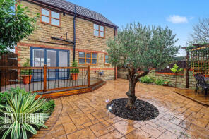 14, Four Lands Close, Barugh Green, Barnsley S75 1QD