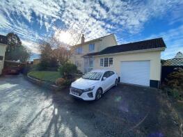 9, Manor Gardens, Okehampton EX20 3RW