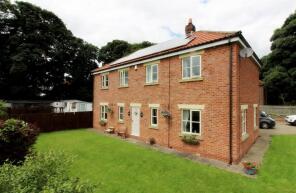 Beckside, Back Lane, West Lutton, Malton YO17 8TF