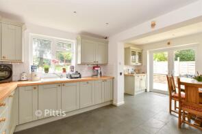 2, The Firs, Wellow Top Road, Yarmouth PO41 0TL