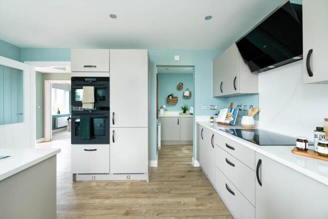 An adjoining utility area means you don't need to compromise on space