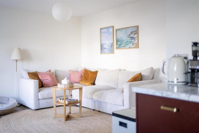 MacPherson Way 0011.jpg
