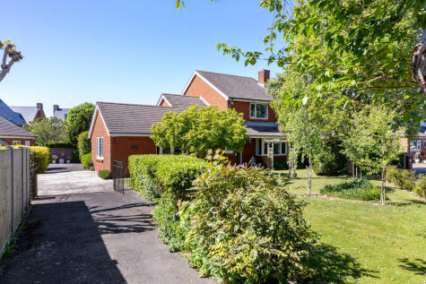 Queens Avenue, Chichester