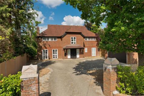 Littleworth Avenue, Esher, Surrey, KT10