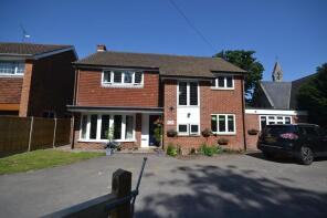 Metfield House, Manor Lodge Road, Rowland's Castle PO9 6BA