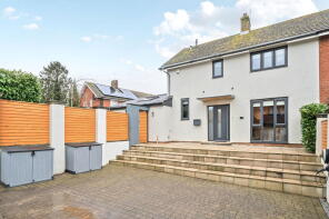 2, Northdown, Sittingbourne ME9 7UL