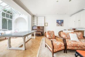 20, Redcliffe Square, London SW10 9JZ