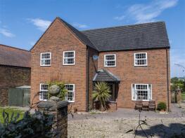 Firle House, Main Road, Market Rasen LN8 5LH
