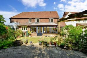 35, Tanners Meadow, Betchworth RH3 7NJ