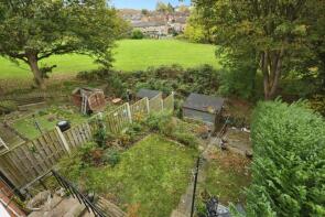 42, Cawthorne Close, Sheffield S8 0NA