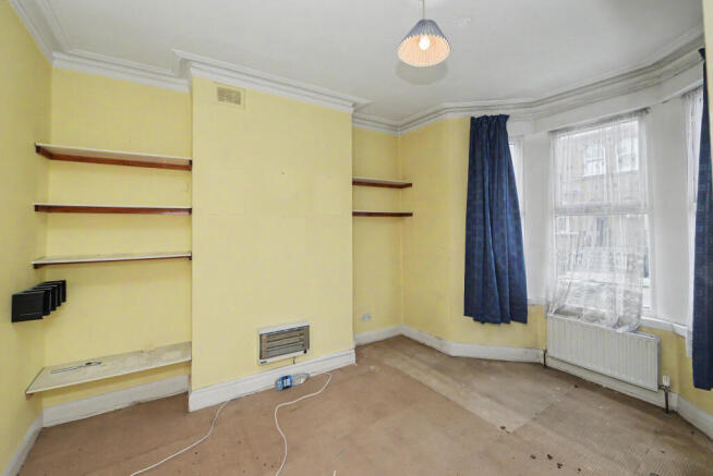 Flat A, 54 Thurlow Hill, West Dulwich, London, SE21 8JN