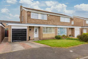 10, Hazel Grove, Morpeth NE61 5EZ