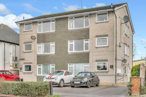 2, 27 Adrians Court, Station Road, Southend-on-sea SS1 3JT